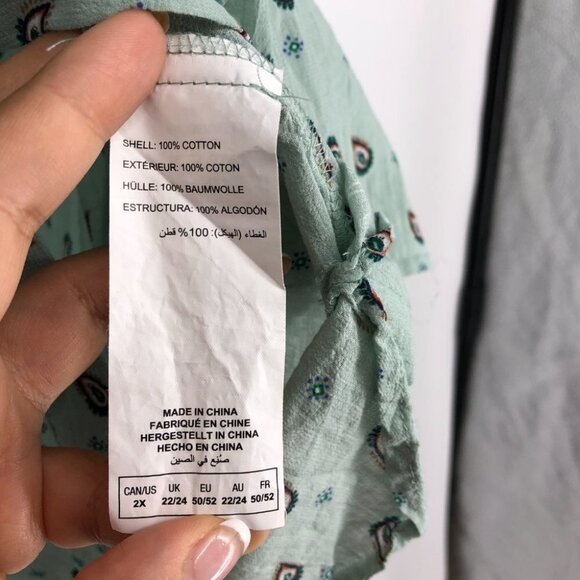 Reitmans Light Sage Green Small Paisley Patterned Button Up Long Sleeve Shirt 2X - Picture 10 of 16